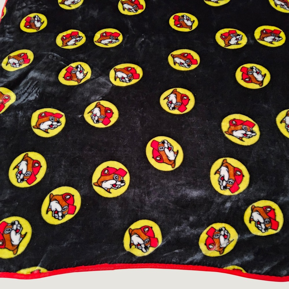 Buc-ee's Plush Throw Blanket 70x45 Black Beaver Logo Print Soft Fleece